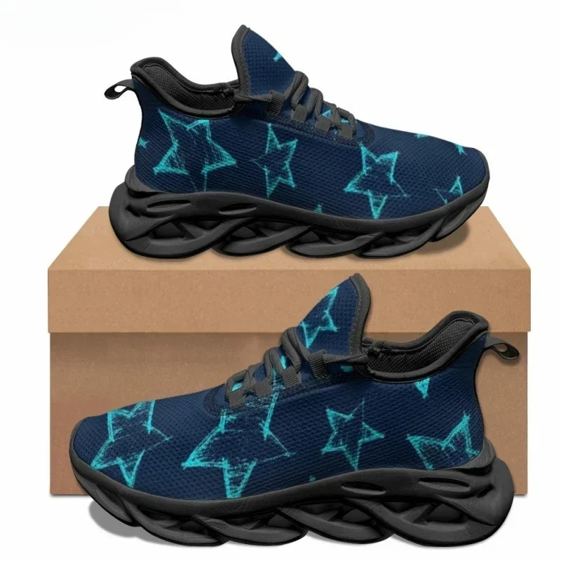 Men'S Fashion Running Shoes - รองเท้าแฟชั่นแนวสตรีท ลายดาว ดีไซน์ลำลอง รองเท้าผ้าใบแบบผูกเชือก กันลื่น เหมาะสำหรับเดินทาง